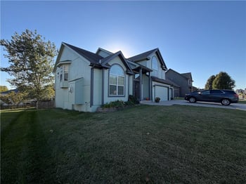 6211 NE 119th Ter, Kansas City, MO 64156