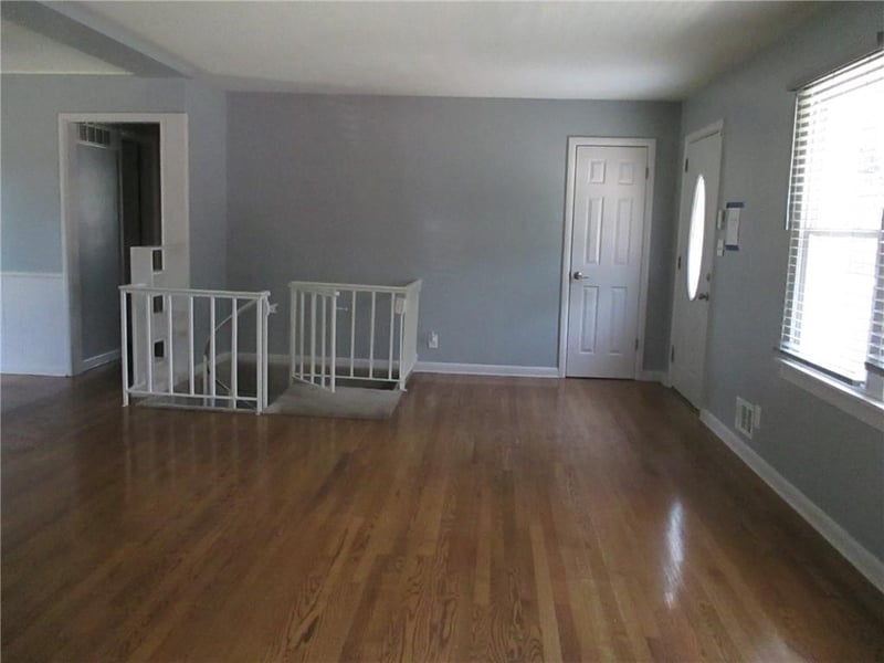 3811 S Delaware Ave, Independence, MO 64055