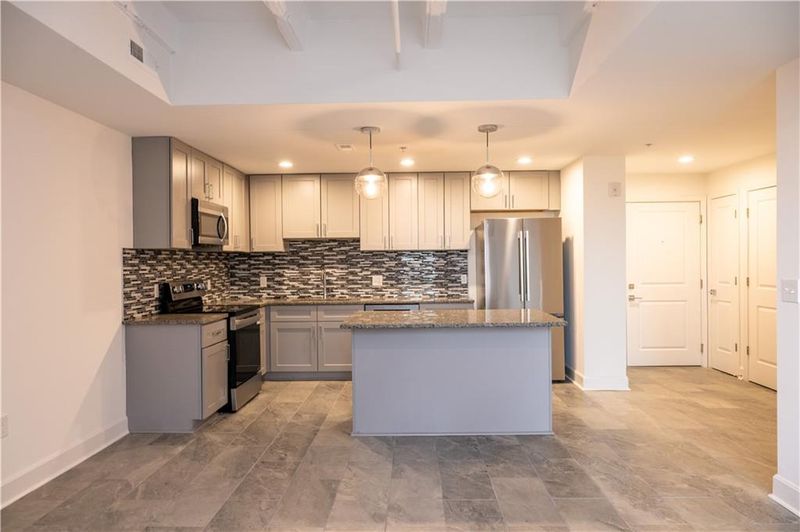 2980 Baltimore Ave #2304, Kansas City, MO 64108