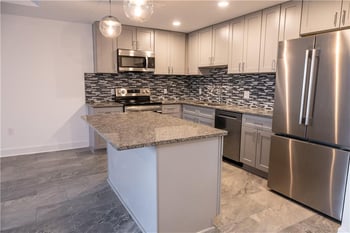 2980 Baltimore Ave #2304, Kansas City, MO 64108