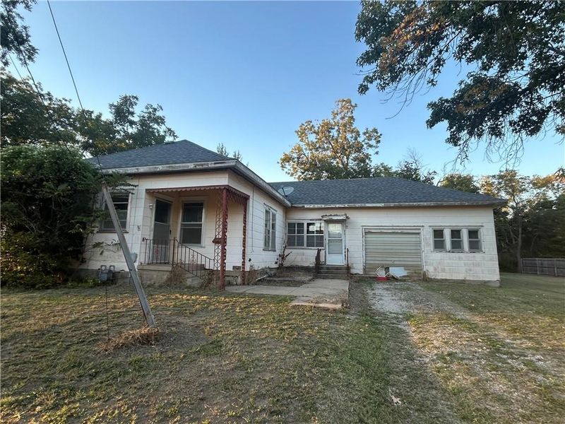 820 Tank Ave, Neodesha, KS 66757