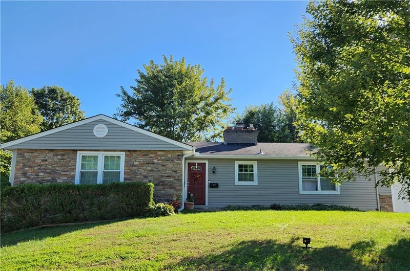 611 Rankin Rd, Independence, MO 64055