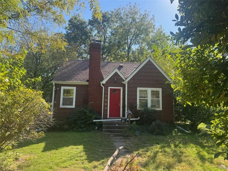 1203 W 27th St, Independence, MO 64052