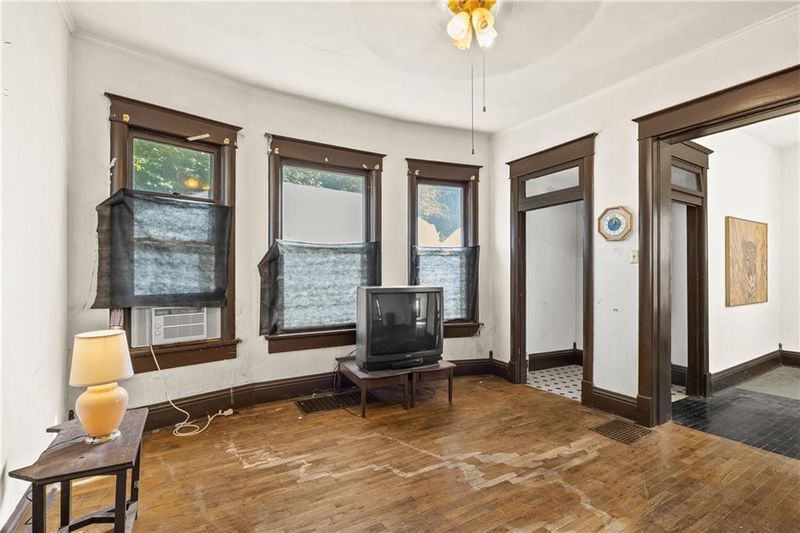 2611 Mitchell Ave, St Joseph, MO 64507