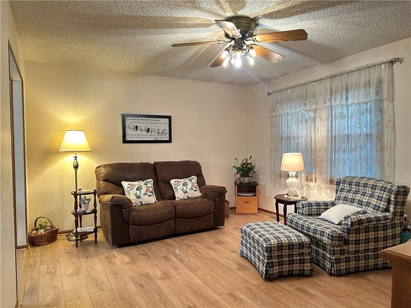 16003 Allen St, Belton, MO 64012