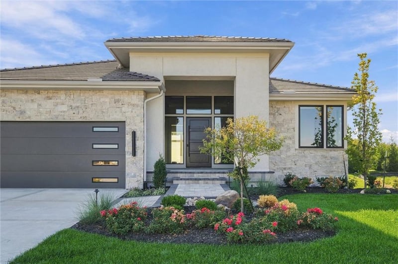 13614 Granada Dr, Leawood, KS 66224