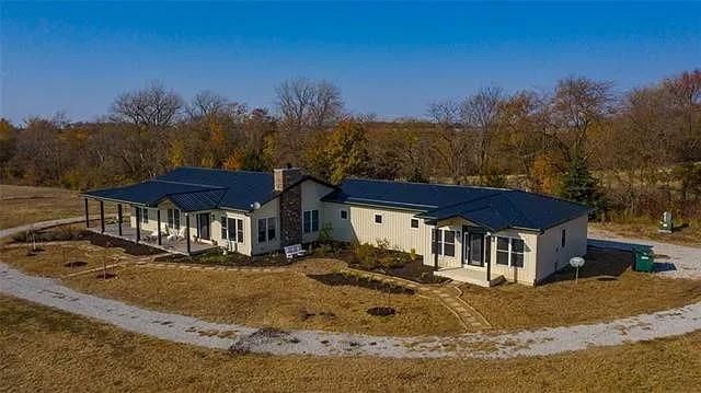 14341 State Highway Yy Hw, Jamesport, MO 64648