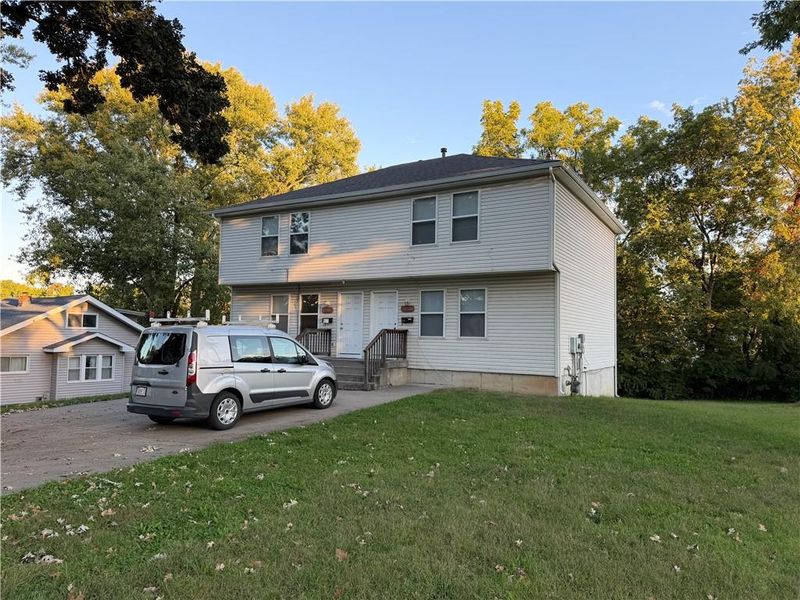 1700 W Walnut St, Independence, MO 64050