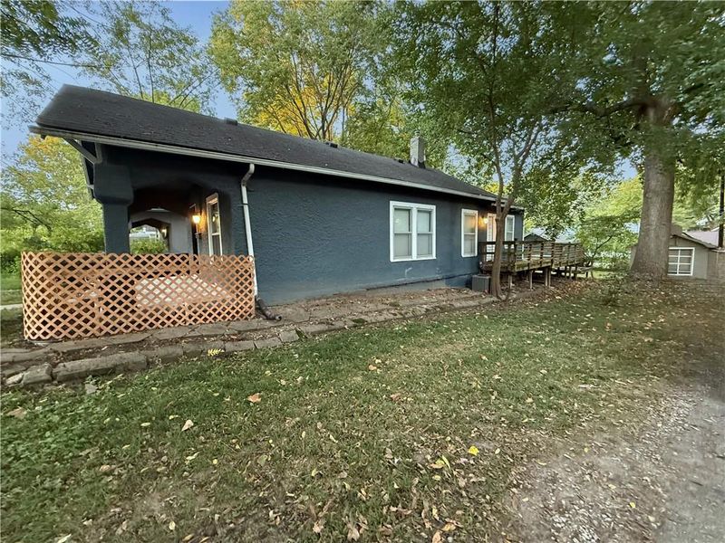 4412 Cambridge St, Kansas City, KS 66103