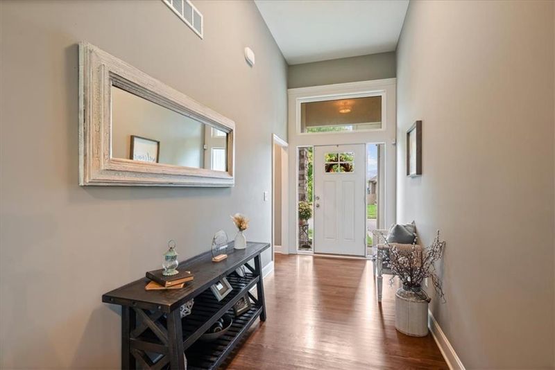 24315 W 91st Pl, Lenexa, KS 66227