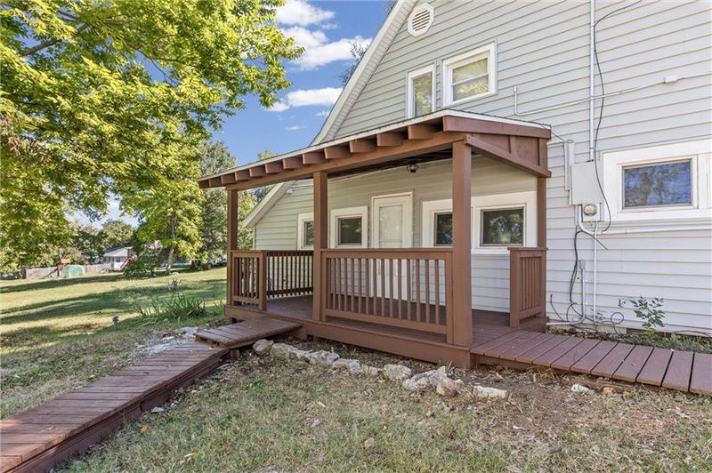 704 N Ann St, Columbia, MO 65201