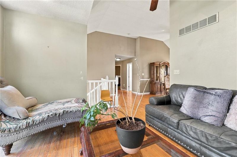 15001 E 48th St, Kansas City, MO 64136