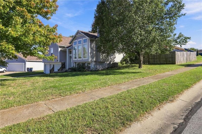 15001 E 48th St, Kansas City, MO 64136