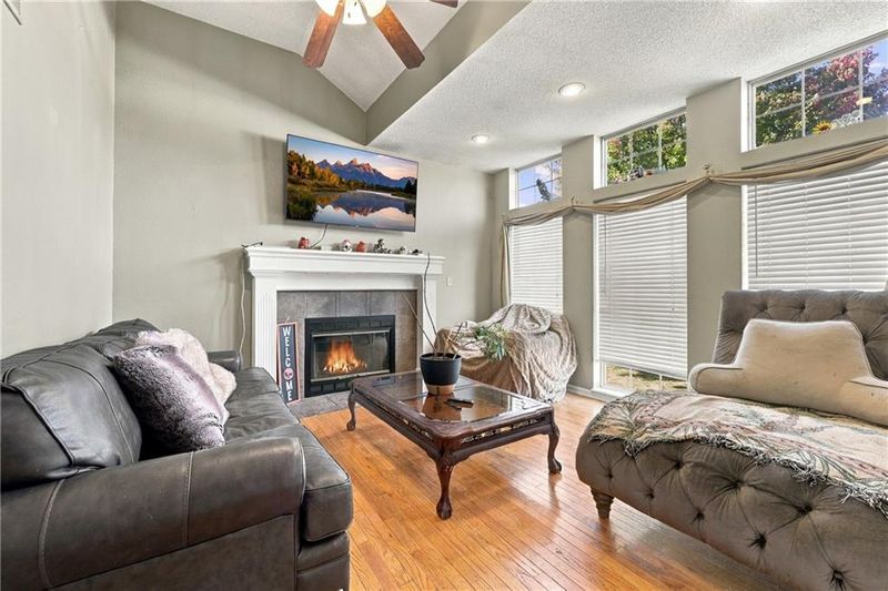 15001 E 48th St, Kansas City, MO 64136