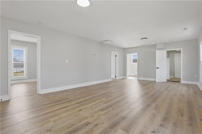 517 Parker Ave, Osawatomie, KS 66064