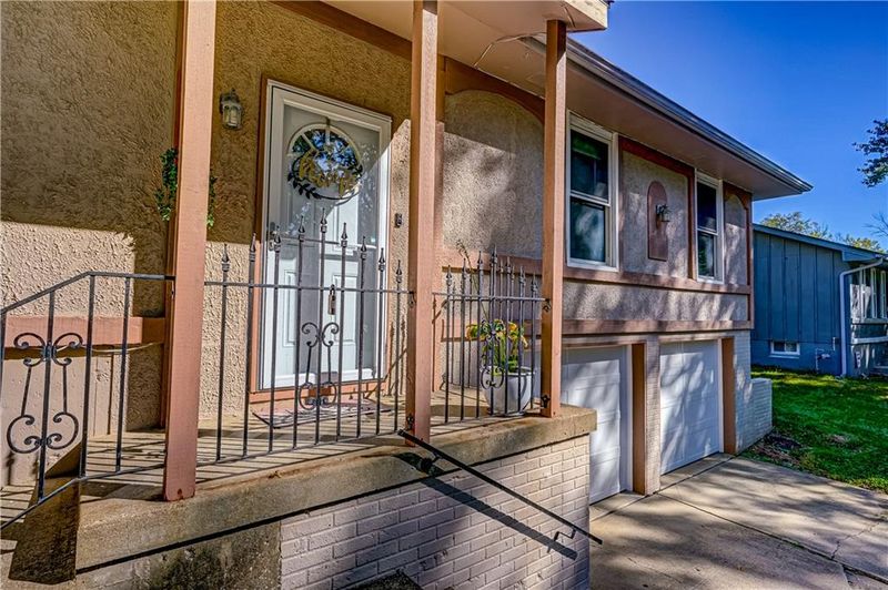 2409 SW South Ct, Blue Springs, MO 64015