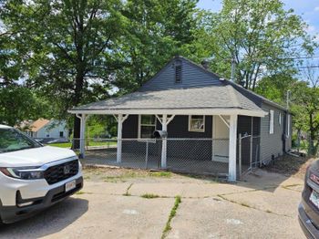 7516 Sni A Bar Rd, Kansas City, MO 64129