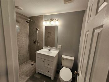 7516 Sni A Bar Rd, Kansas City, MO 64129