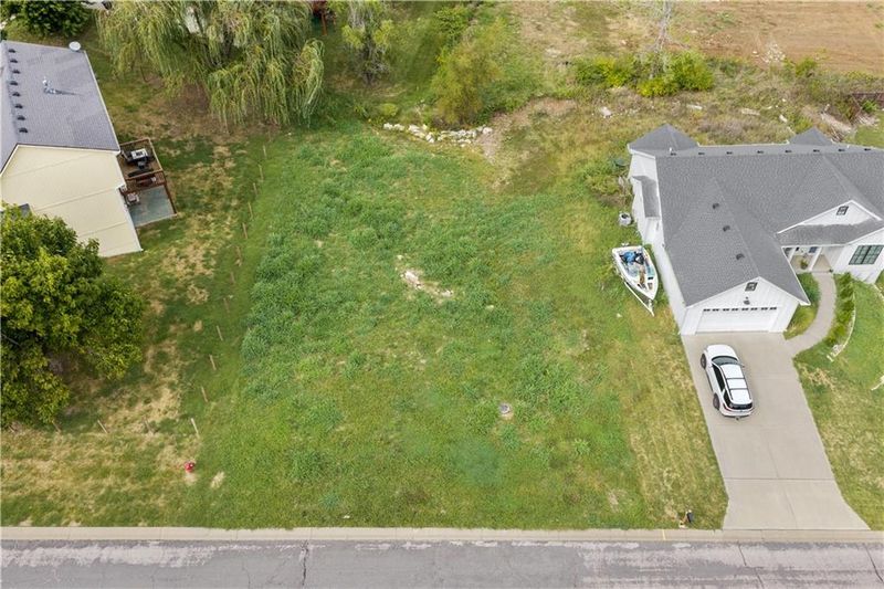 104 E Whispering Hills Blvd, Lone Jack, MO 64070