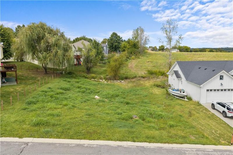 104 E Whispering Hills Blvd, Lone Jack, MO 64070