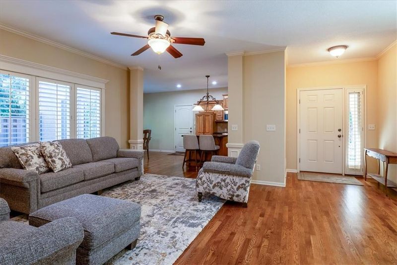 7870 W 157th Ter, Overland Park, KS 66223