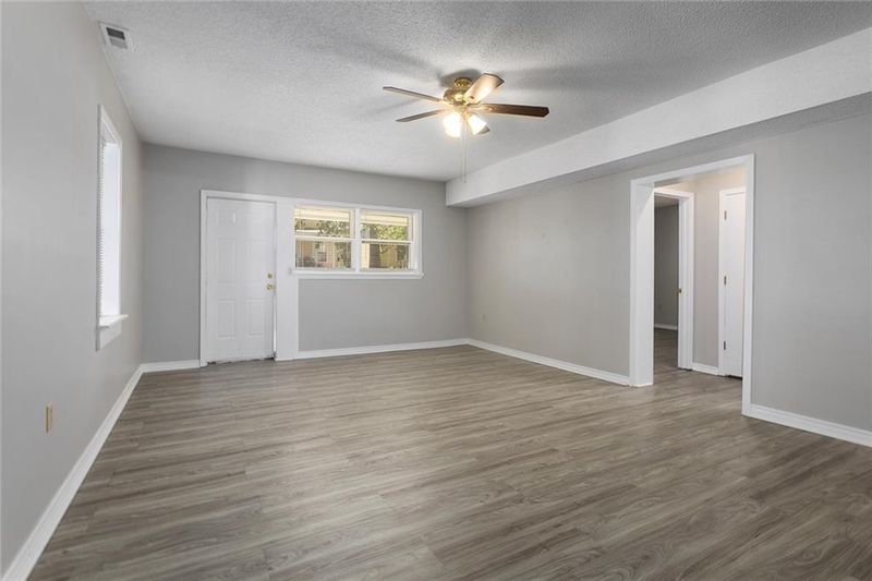 1212 Kingman St, Leavenworth, KS 66048