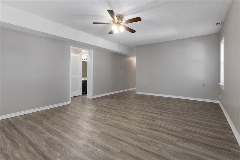 1212 Kingman St, Leavenworth, KS 66048