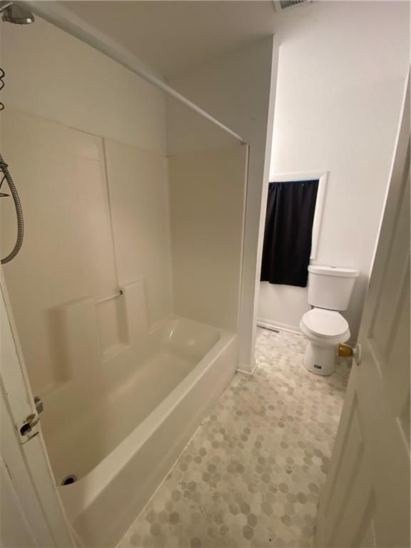222 S Market St, Maryville, MO 64468