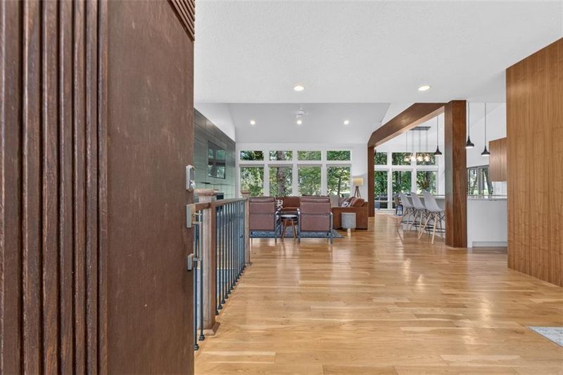 7611 Park St, Lenexa, KS 66216