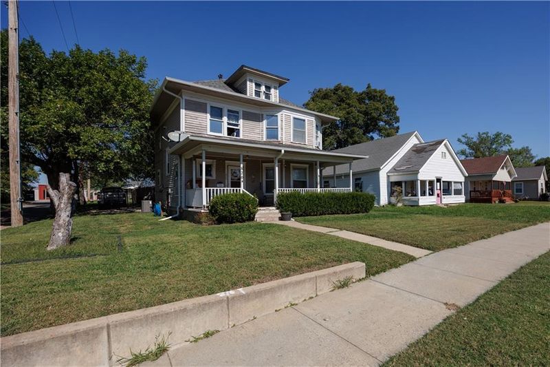 820 W Main St, Independence, KS 67301