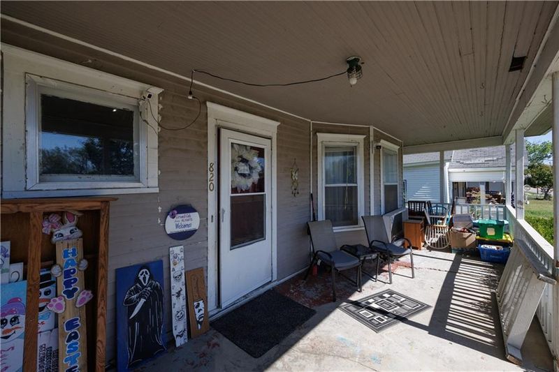 820 W Main St, Independence, KS 67301