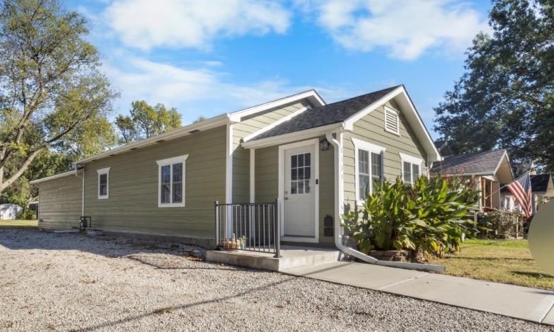 1135 5th St, Osawatomie, KS 66064