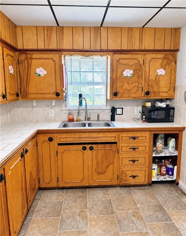 211 W North St, Coffeyville, KS 67337