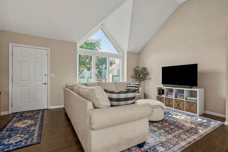 4732 Chouteau St, Shawnee, KS 66226