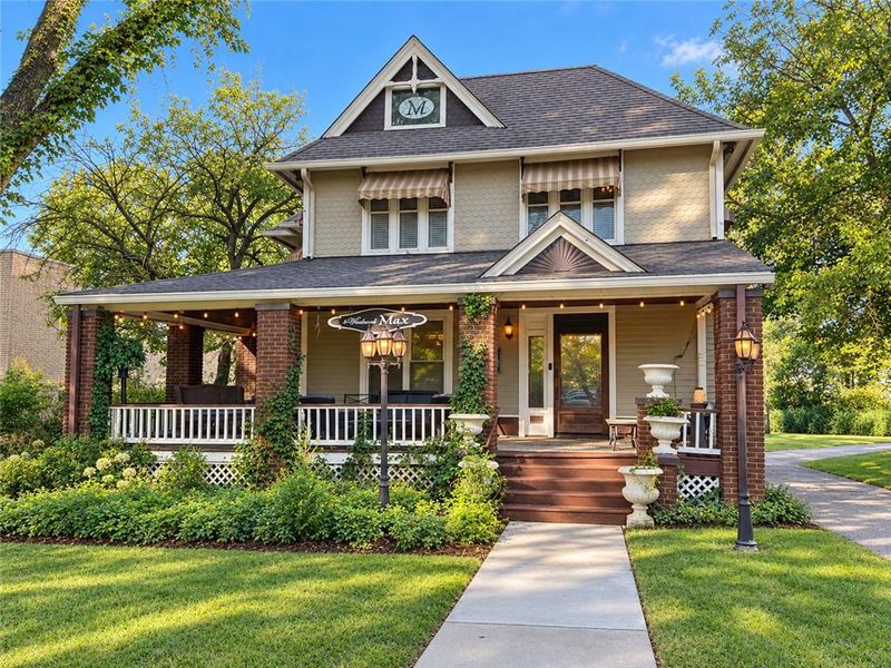 1272 SW Fillmore St, Topeka, KS 66604