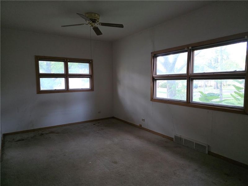 203 N Walnut N/A, Iola, KS 66749