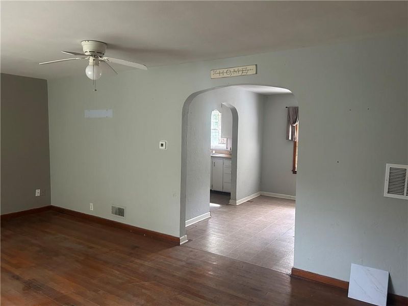6601 Farrow Ave, Kansas City, KS 66104