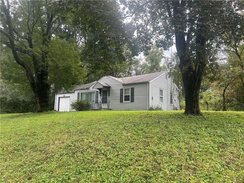 6601 Farrow Ave, Kansas City, KS 66104