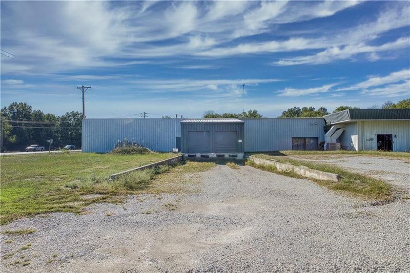 1141 Texas Ave, Baxter Springs, KS 66713