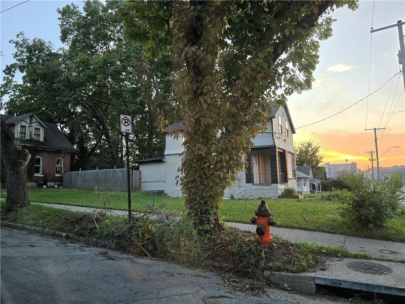 6415 Independence Ave, Kansas City, MO 64125