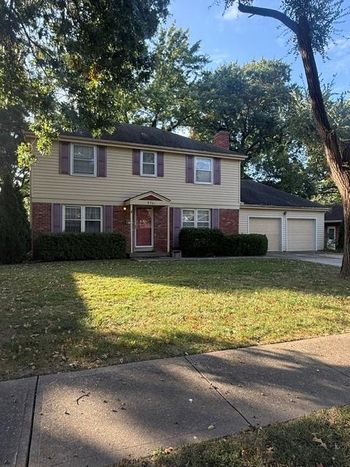 5701 W 97th Ter, Overland Park, KS 66207