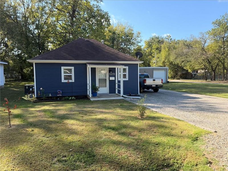 1013 W 2nd St, Pittsburg, KS 66762