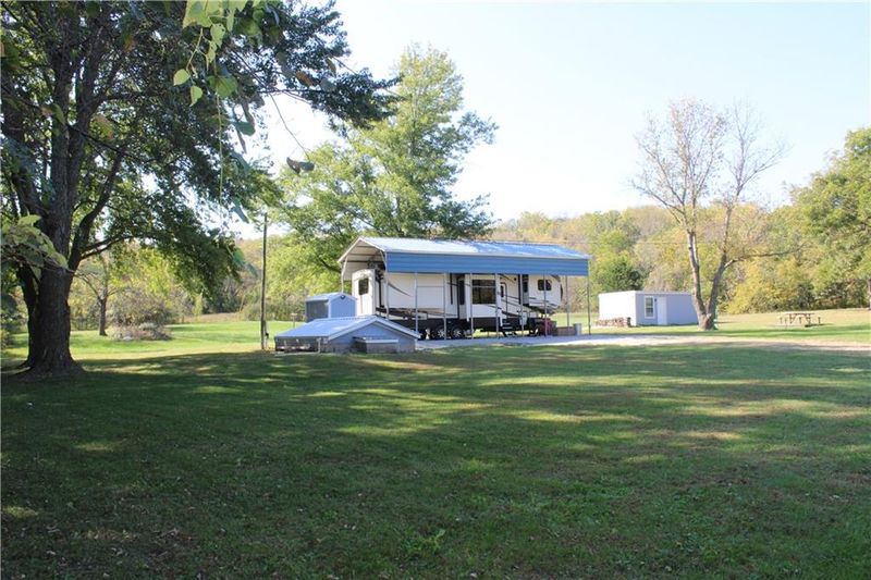 964 Doty School Rd, Bates City, MO 64011