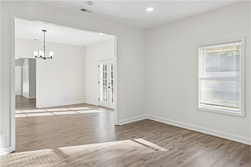 114 W 2nd St, Garden City, MO 64747