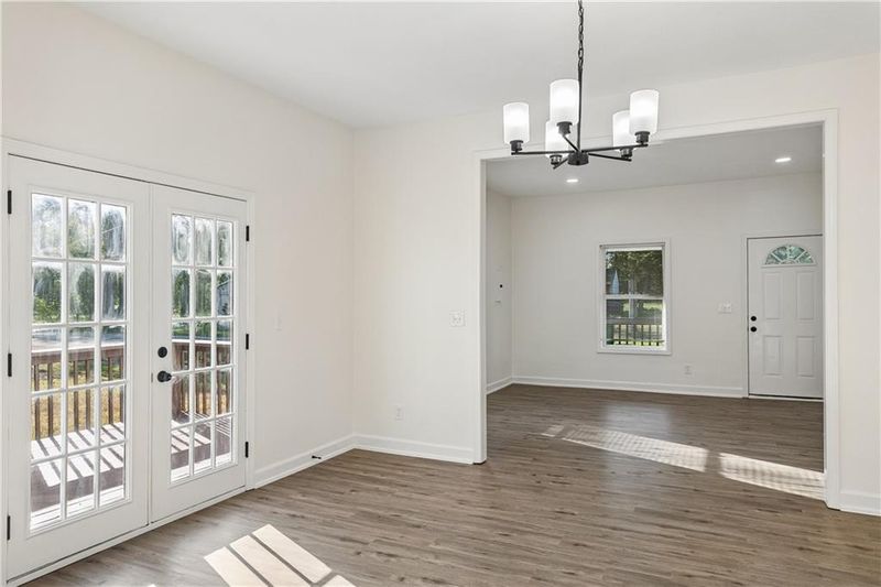 114 W 2nd St, Garden City, MO 64747