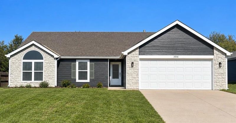 3016 Winston Dr, Lawrence, KS 66049