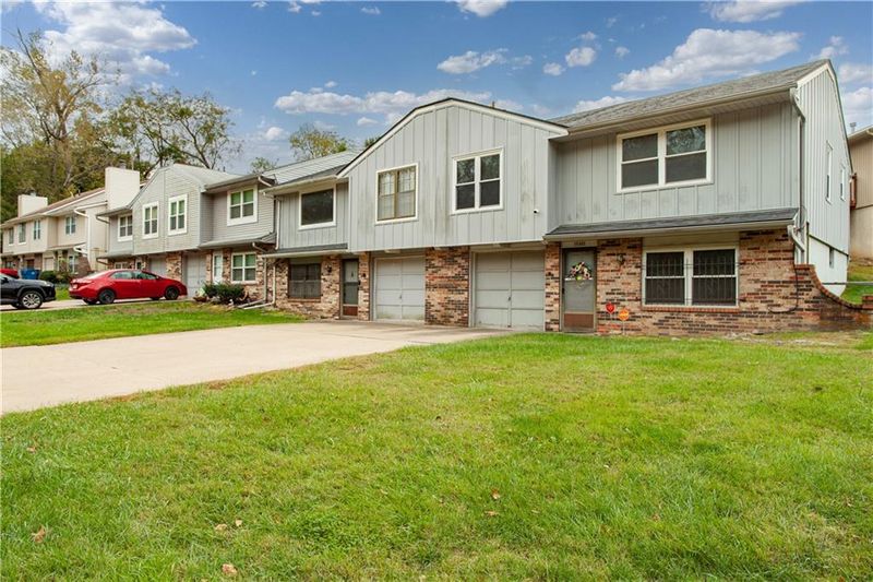 15305 E 45th Ter S, Independence, MO 64055