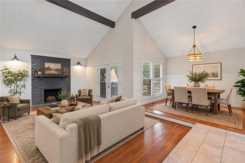 12411 W 82nd Ter, Lenexa, KS 66215