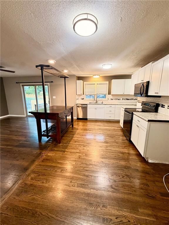 3831 S Kiger Rd, Independence, MO 64055