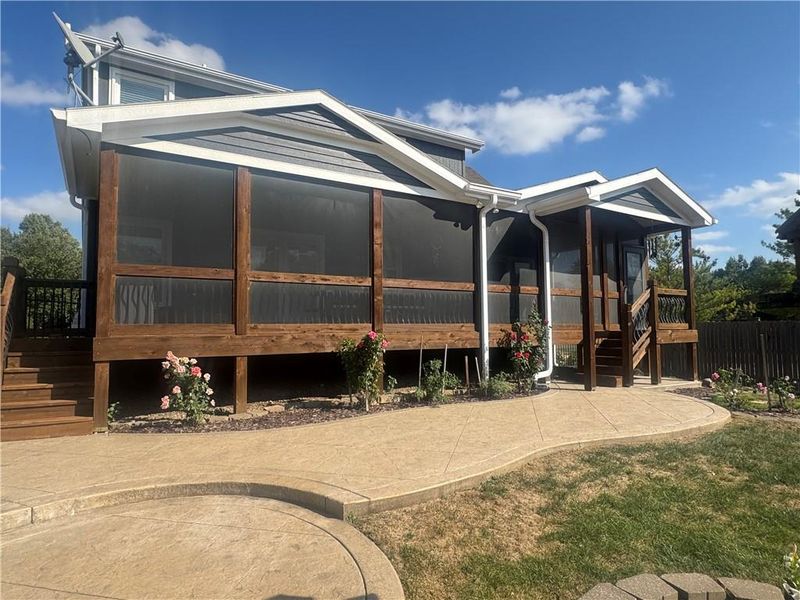 12332 S Clinton St, Olathe, KS 66061